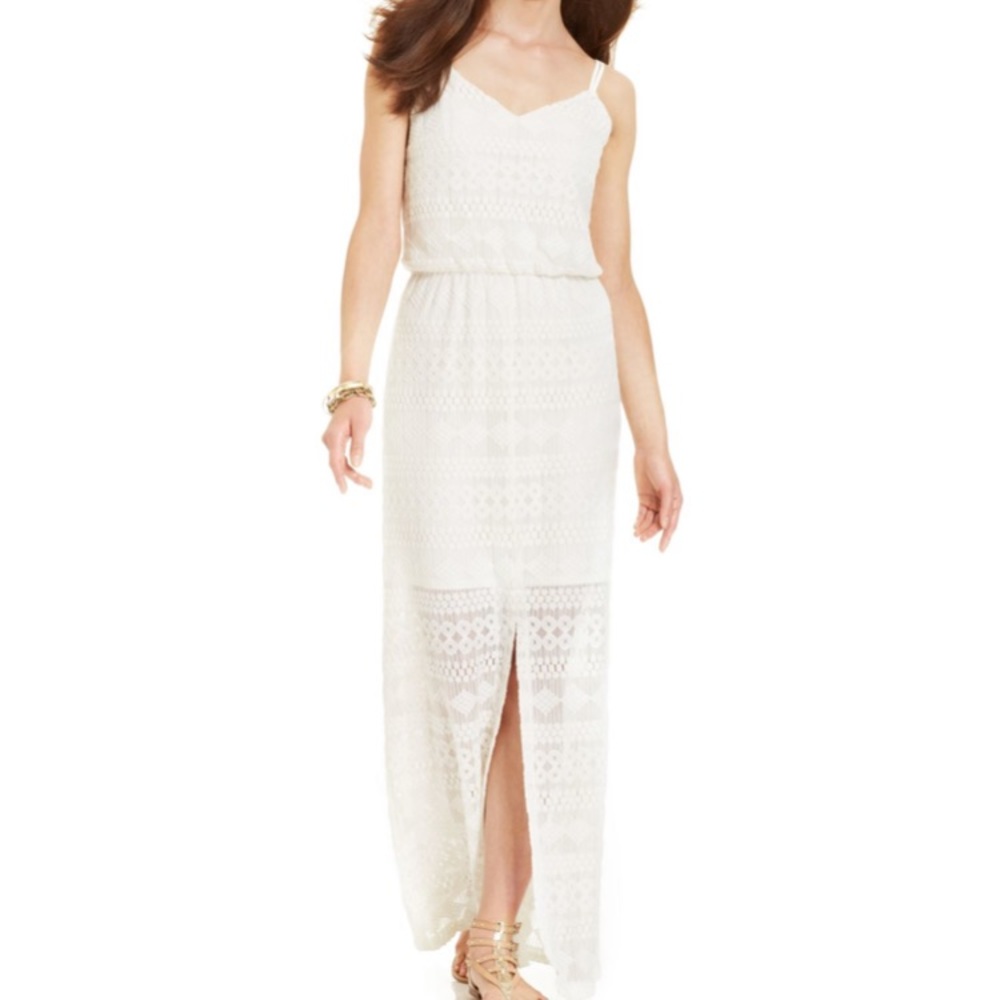 Gently worn 😌 Vince Camuto crochet lace maxi